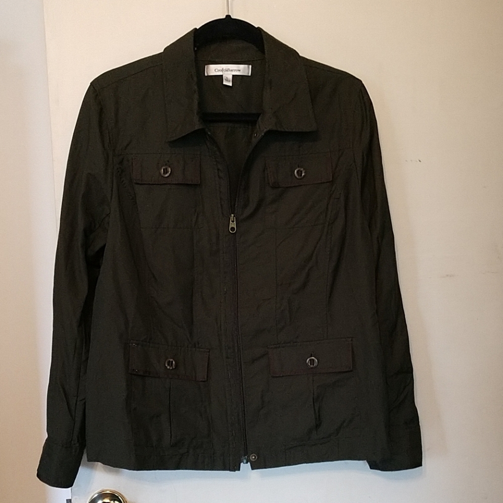 2 anorak jackets